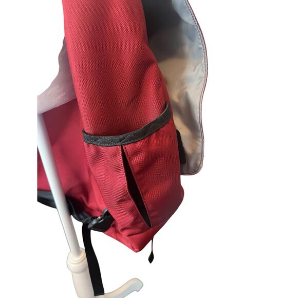 PATAGONIA EXTRA LARGE CRITICAL MASS MESSENGER BAG STYLE# 48278 BURGUNDY BLACK - Picture 6 of 16